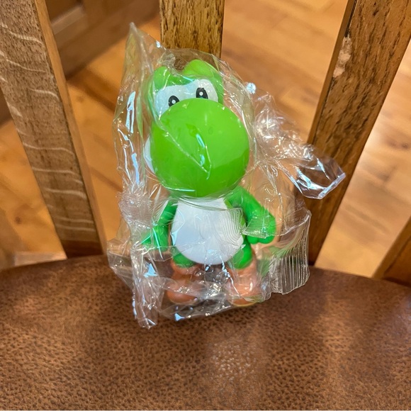 Super Mario Bros 3 Piece Set 5” Arms Moveable For Posing Brand New - Picture 3 of 5